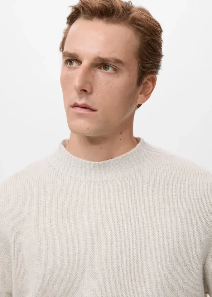 Pullover aus Wollmischung mit geripptem Kragen