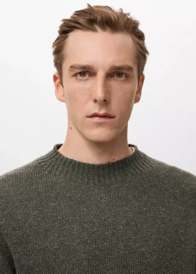 Pullover aus Wollmischung mit geripptem Kragen