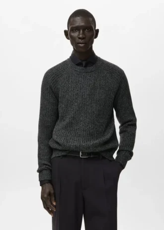 Pullover aus Wollmischung mit Rippstrick Pullover aus Wollmischung mit Rippstrick