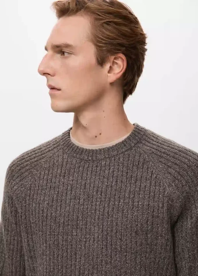 Pullover aus Wollmischung mit Rippstrick