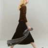 Pullover mit asymmetrischem Ausschnitt und Knöpfen Pullover mit asymmetrischem Ausschnitt und Knöpfen