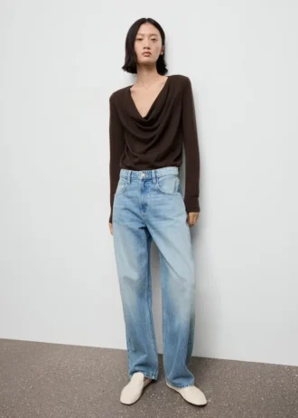 Pullover mit drapiertem Ausschnitt