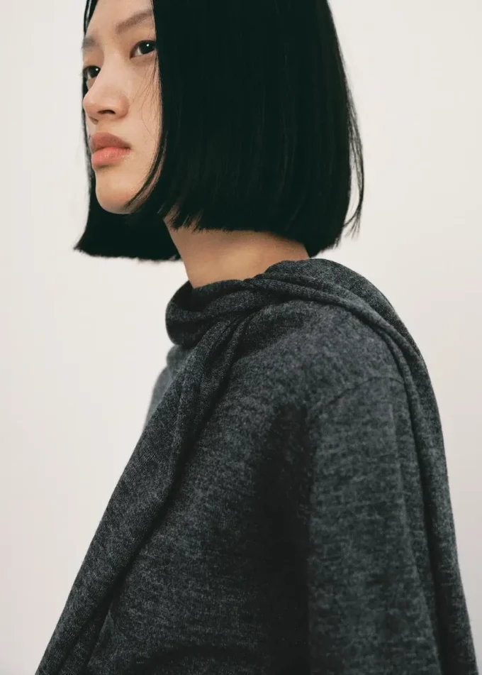 Pullover mit kombiniertem Design Pullover mit kombiniertem Design
