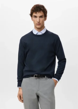Pullover mit Rundhalsausschnitt aus 100 % Merinowolle Pullover mit Rundhalsausschnitt aus 100 % Merinowolle