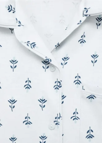 Pyjama mit Blumenmuster