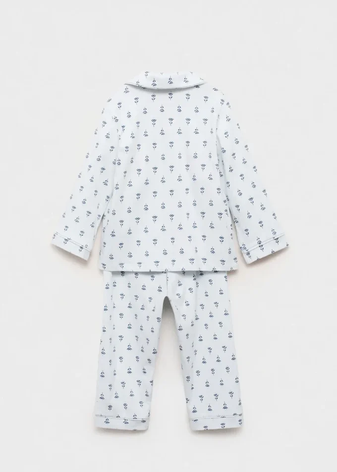 Pyjama mit Blumenmuster Pyjama mit Blumenmuster