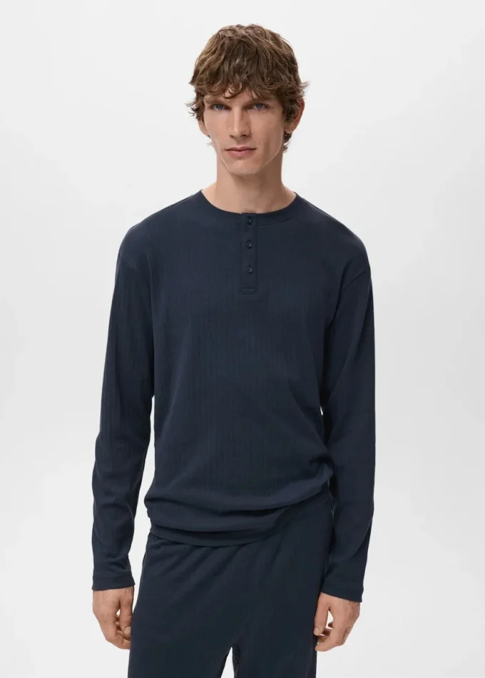 Pyjama-Set aus 100 % Baumwolle Pyjama-Set aus 100 % Baumwolle