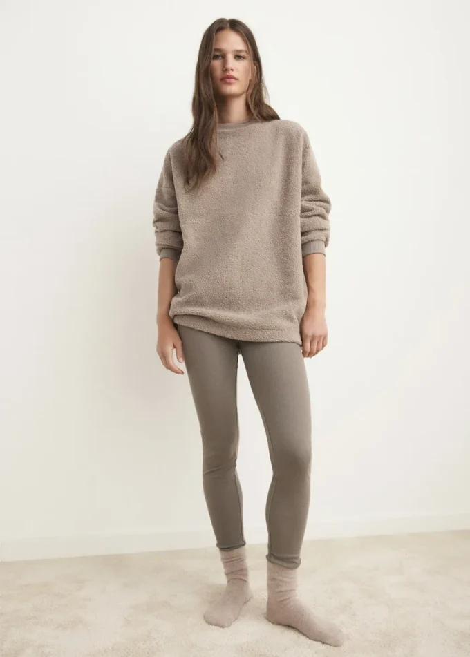 Pyjama-Sweatshirt aus Lammfell Pyjama-Sweatshirt aus Lammfell