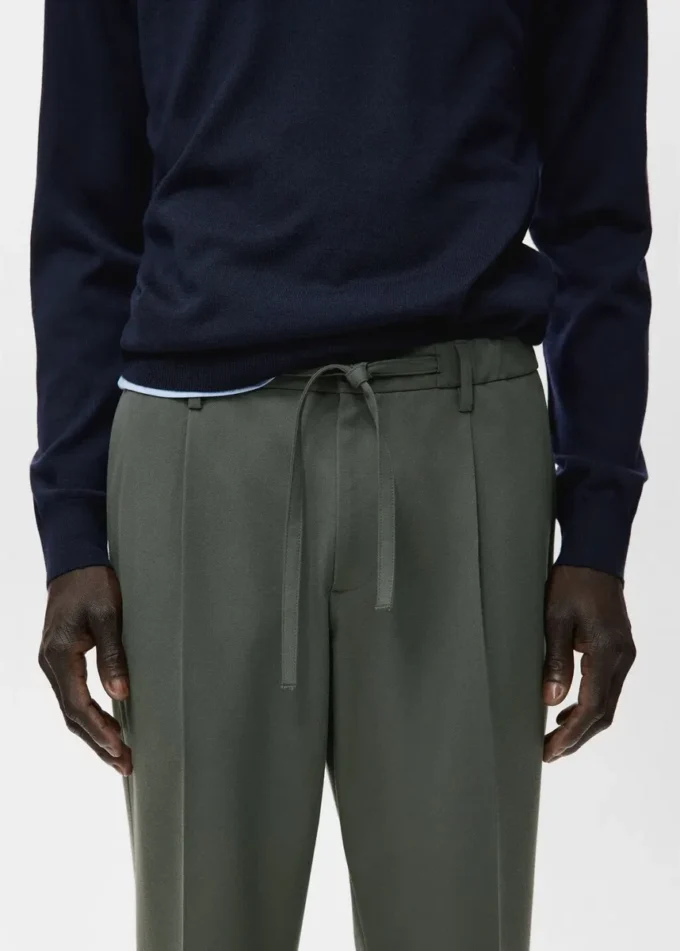 Regular Fit Cordhose mit Bundfalten Regular Fit Cordhose mit Bundfalten