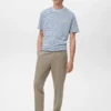 Regular-Fit-Hemd aus 100 % Baumwolle mit Streifenmuster Regular-Fit-Hemd aus 100 % Baumwolle mit Streifenmuster