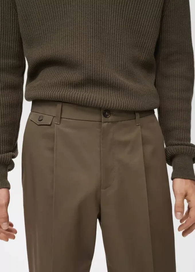 Regular Fit-Hose aus Baumwolle mit Bundfalten Regular Fit-Hose aus Baumwolle mit Bundfalten