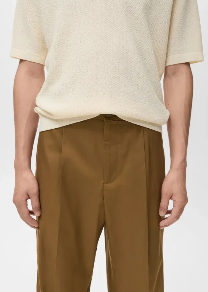 Regular-Fit-Hose mit Falten und fließendem Schnitt Regular-Fit-Hose mit Falten und fließendem Schnitt