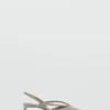 Riemchensandalen mit Kitten-Absatz Riemchensandalen mit Kitten-Absatz
