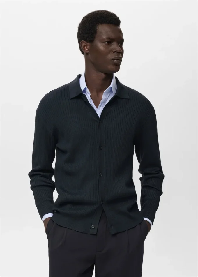 Rippstrick-Strickjacke Rippstrick-Strickjacke