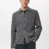 Rippstrick-Strickjacke Rippstrick-Strickjacke