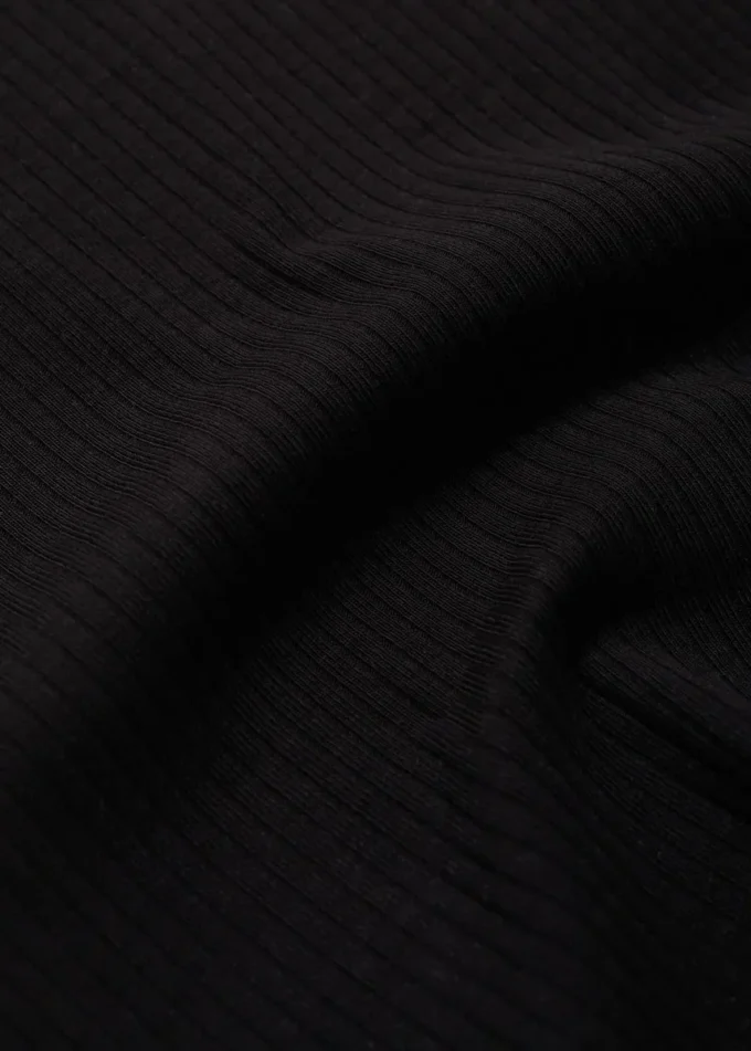 Rippstrick-T-Shirt aus Baumwolle Rippstrick-T-Shirt aus Baumwolle