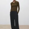 Rippstrickpullover mit Rollkragen Rippstrickpullover mit Rollkragen