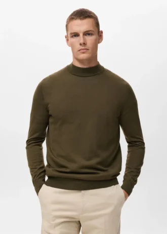 Rollkragenpullover aus 100 % Merinowolle Rollkragenpullover aus 100 % Merinowolle