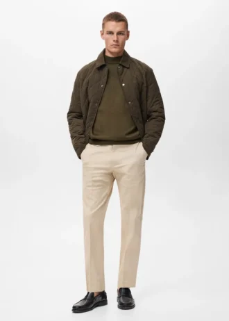 Rollkragenpullover aus 100 % Merinowolle Rollkragenpullover aus 100 % Merinowolle