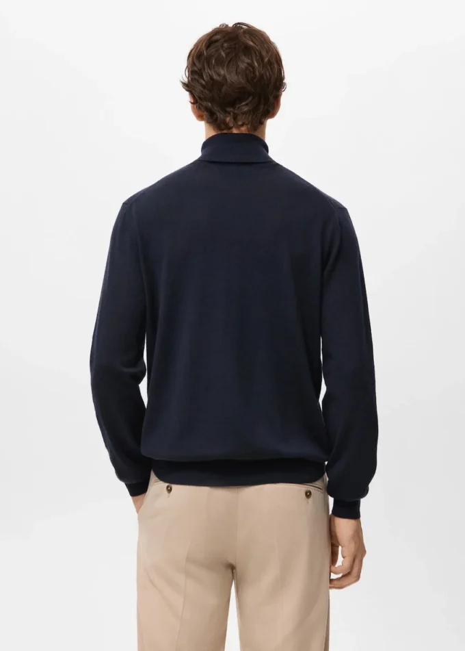 Rollkragenpullover aus 100 % Merinowolle
