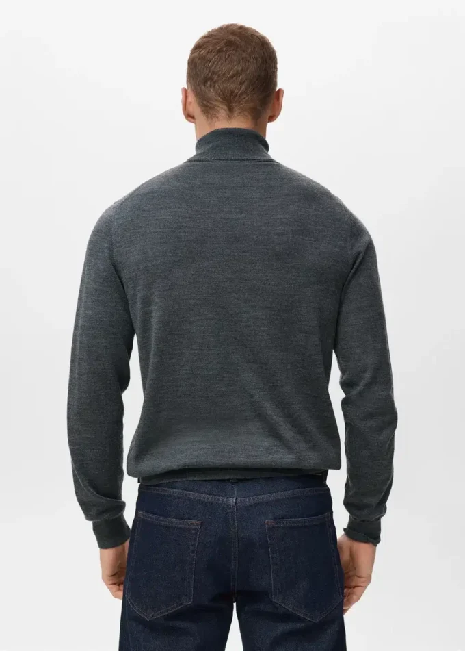 Rollkragenpullover aus 100 % Merinowolle