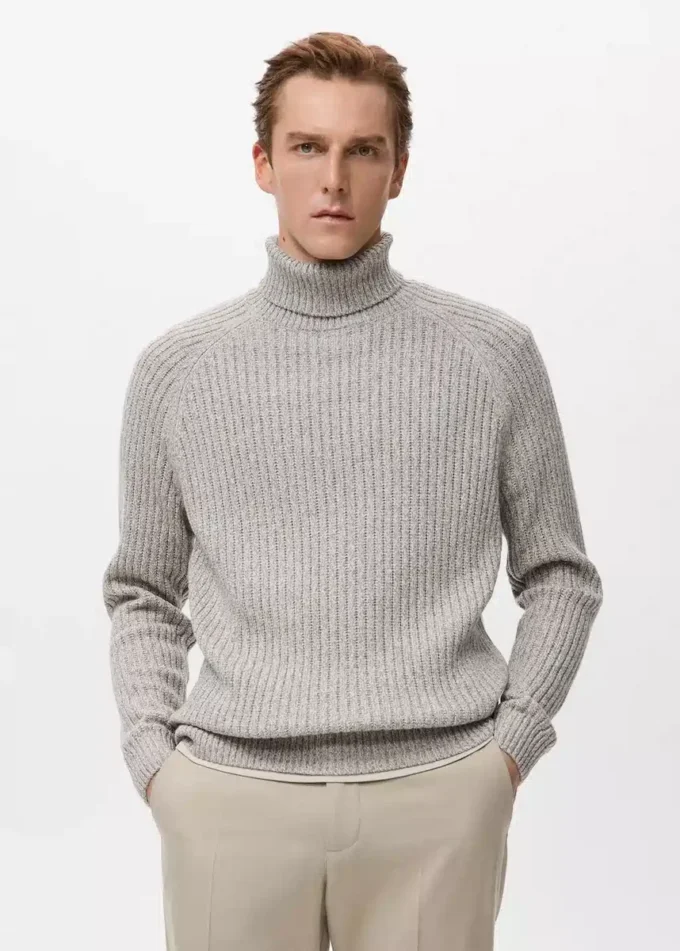 Rollkragenpullover aus Wollmischung
