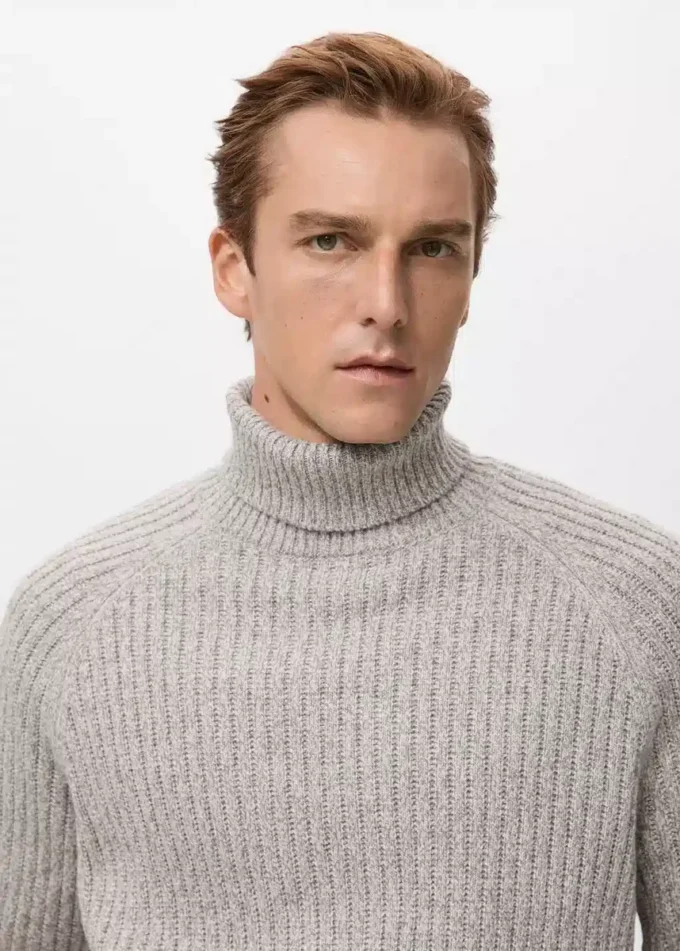 Rollkragenpullover aus Wollmischung