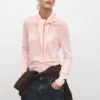 Rollkragenpullover mit Knoten