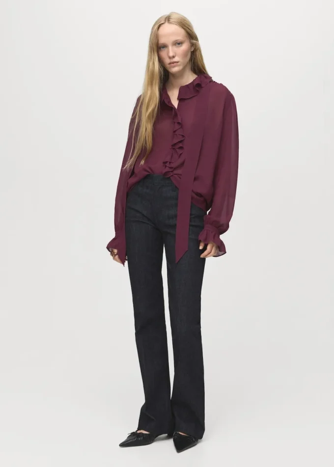 Rüschenbluse mit Schal Rüschenbluse mit Schal