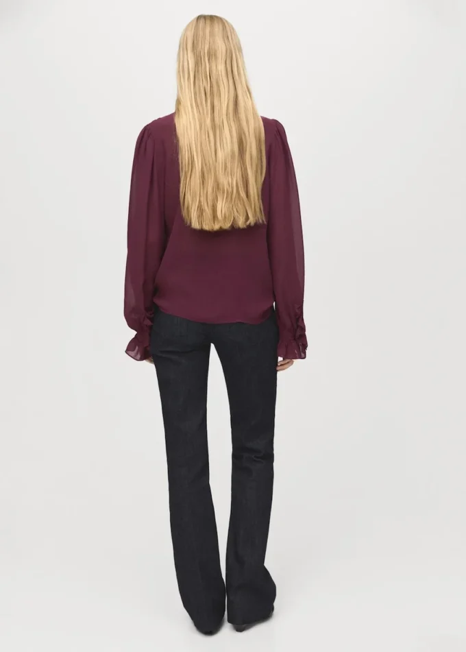 Rüschenbluse mit Schal Rüschenbluse mit Schal