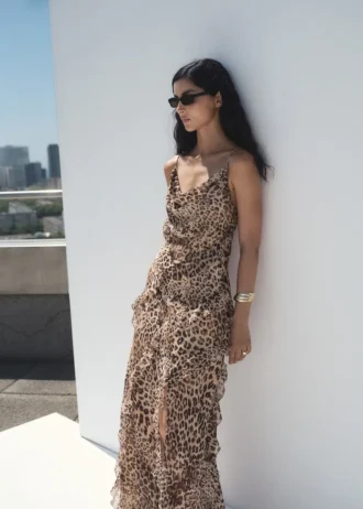 Rüschenkleid mit Leopardenmuster und Öffnung