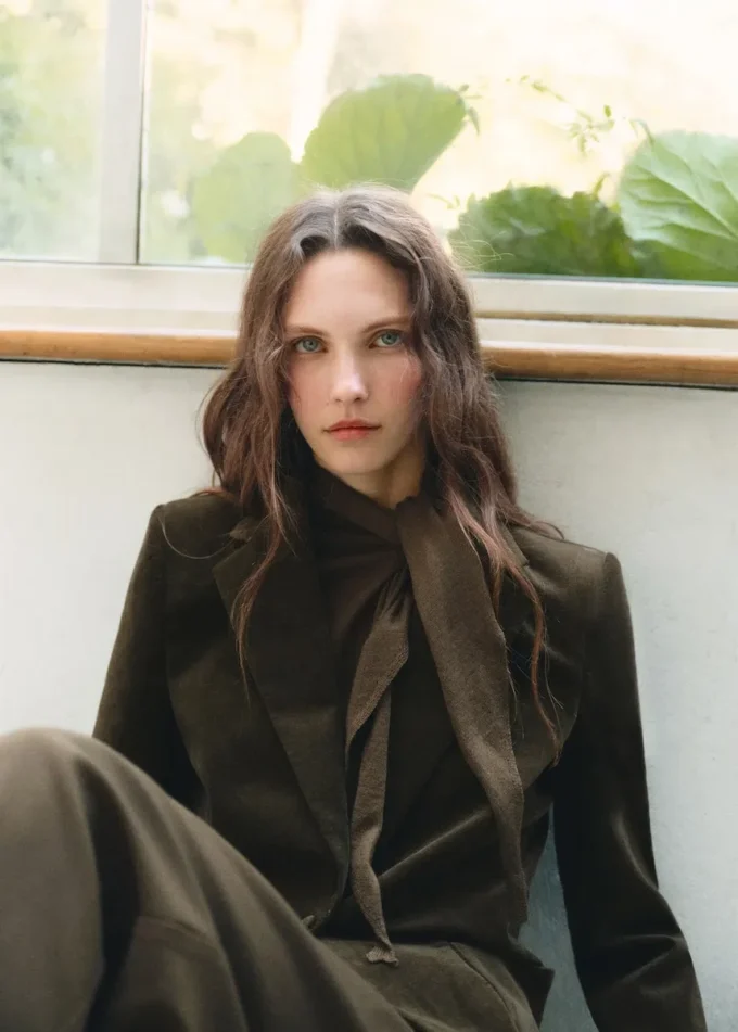 Samtjacke mit Taschen