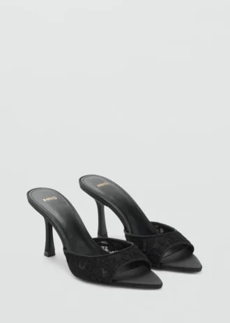 Sandalen mit Spitzenabsatz