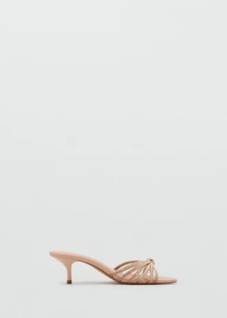 Sandalen mit Strassbesatz und Kitten-Absatz Sandalen mit Strassbesatz und Kitten-Absatz