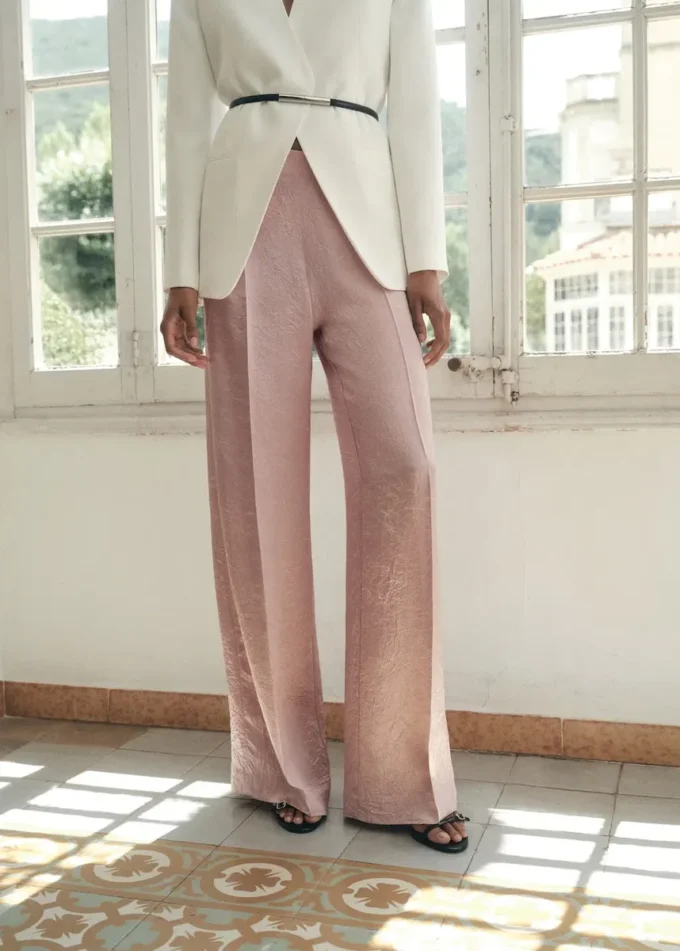 Satin-Hose mit Knittereffekt