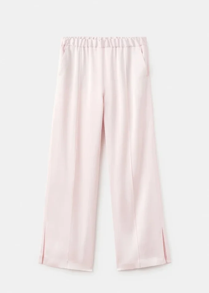 Satin-Hose mit seitlichen Öffnungen Satin-Hose mit seitlichen Öffnungen