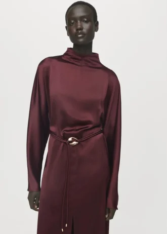 Satin-Kleid mit Gürtel