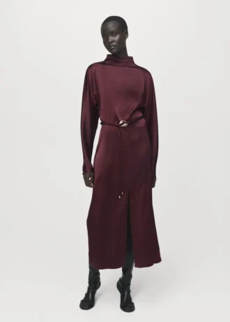 Satin-Kleid mit Gürtel