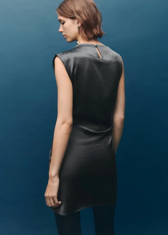 Satin-Kleid mit Knittereffekt