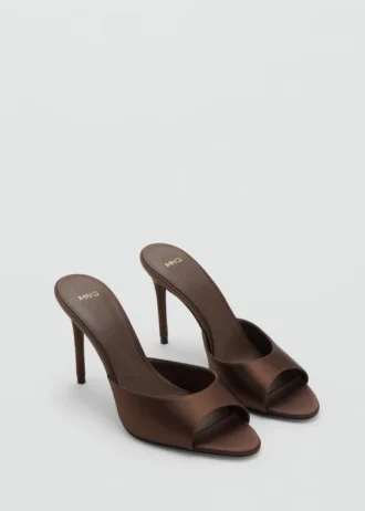 Satin-Sandalen mit hohem Absatz Satin-Sandalen mit hohem Absatz