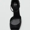 Satin-Sandalen mit hohem Absatz Satin-Sandalen mit hohem Absatz
