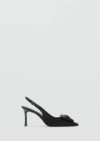 Satin-Schuhe mit Blumenmuster Satin-Schuhe mit Blumenmuster