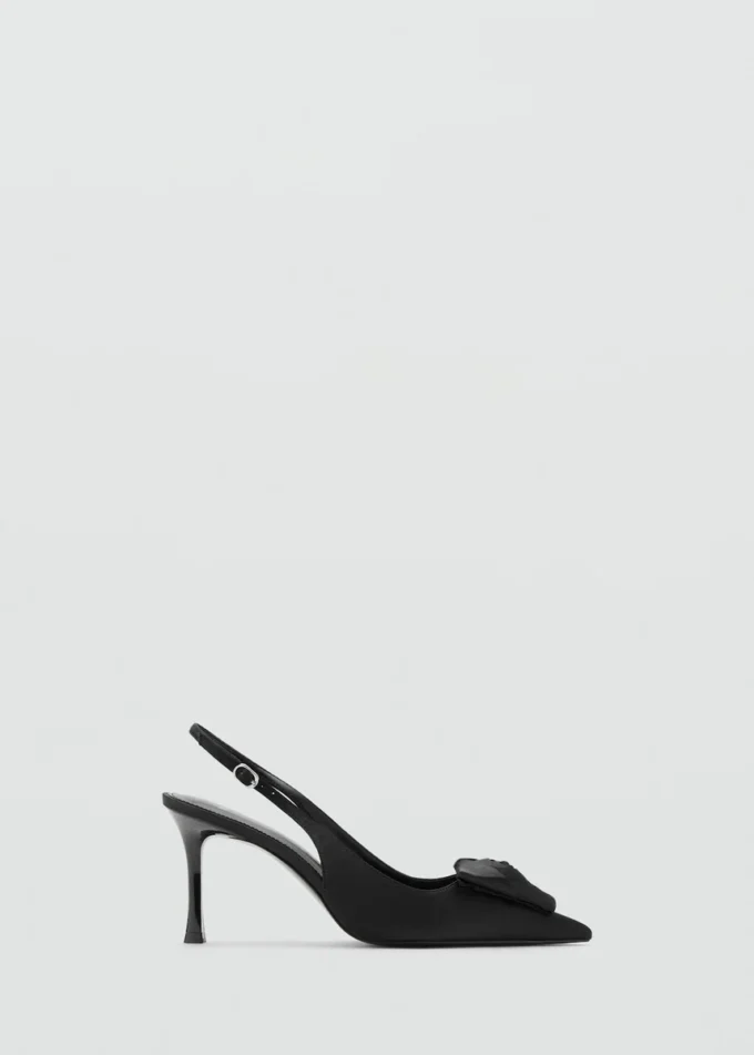 Satin-Schuhe mit Blumenmuster Satin-Schuhe mit Blumenmuster