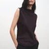 Satinbluse mit drapiertem Ausschnitt Satinbluse mit drapiertem Ausschnitt