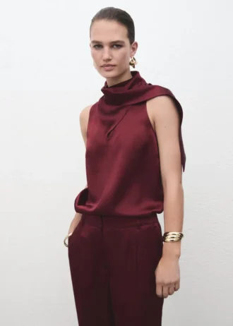 Satinbluse mit Foulard