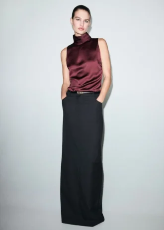 Satinbluse mit hohem Kragen Satinbluse mit hohem Kragen