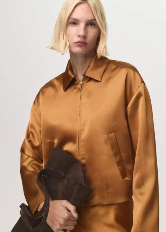 Satinjacke mit Taschen