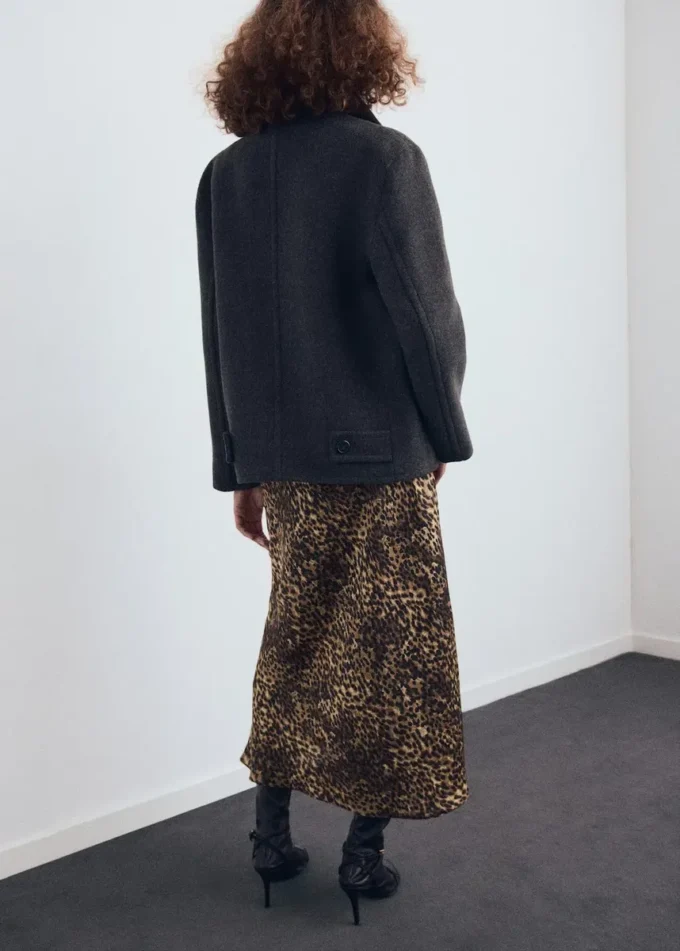 Satinrock mit Leopardenmuster Satinrock mit Leopardenmuster