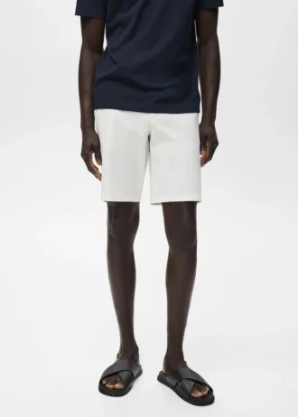 Schmal geschnittene Bermudashorts aus Baumwoll-Chino