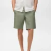 Schmal geschnittene Bermudashorts aus Baumwoll-Chino Schmal geschnittene Bermudashorts aus Baumwoll-Chino